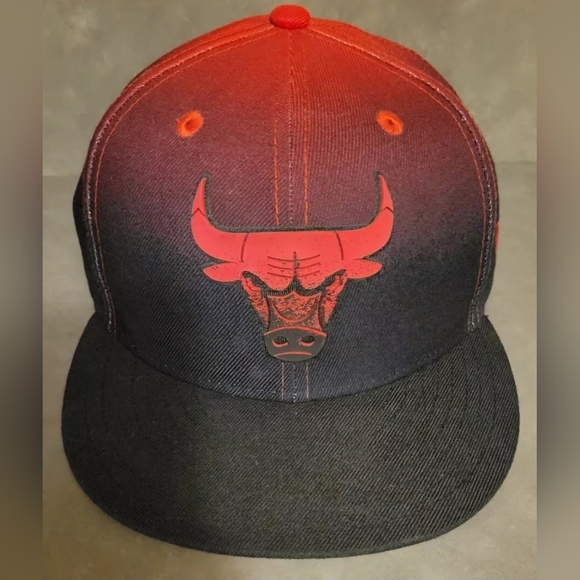 New Era Other - New Era 9Fifty Red/Black NBA Chicago Bulls 2TONE Snapback